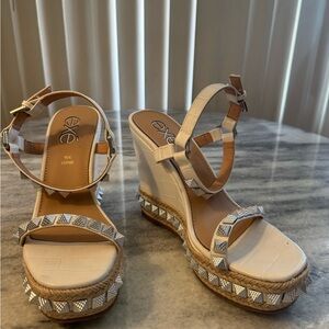 Exé Beige Wedge Sandals with Silver Details